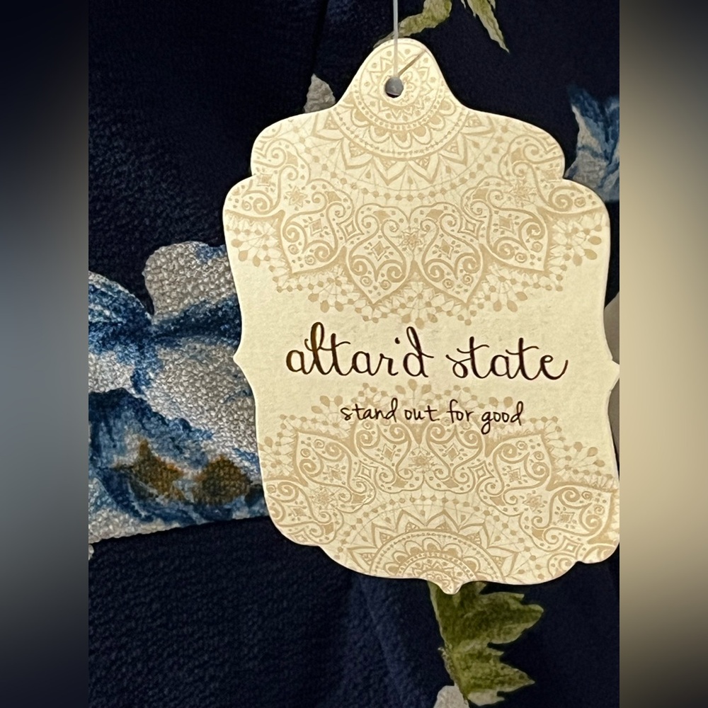 Altar'd State NWT Halter Top Romper with Navy Floral Design Size Medium - Picture 4 of 15